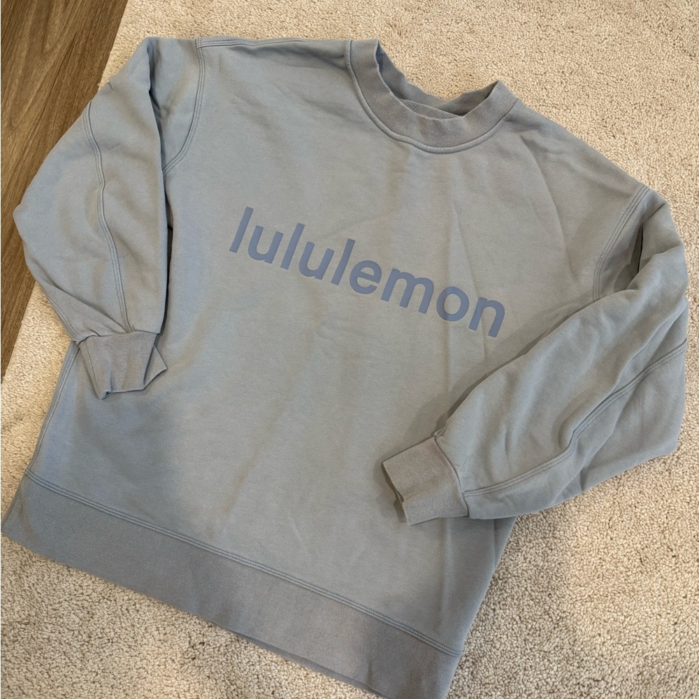 Lululemon sweatshirt